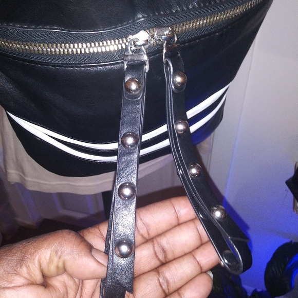 Steve Madden faux leather backpack - Picture 3 of 12